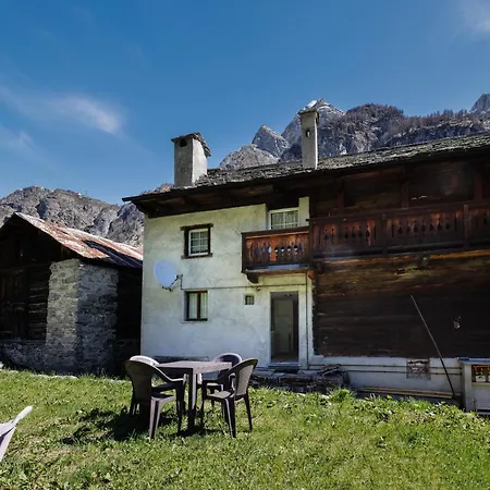La Walserhus 아파트 포르마차